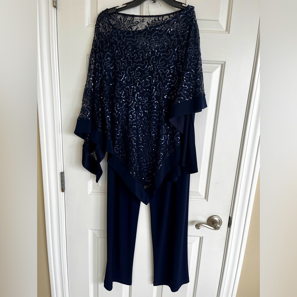 R&M Richard’s Women’s formal poncho and pant set Navy Size 12